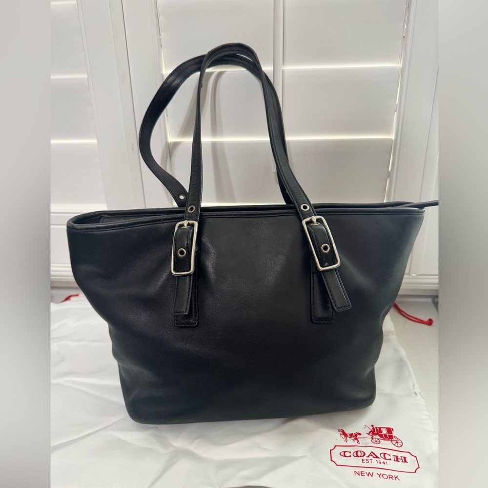 Coach Black Soft Leather Bag Satchel with Adjustable Straps EUC - Picture 3 of 10